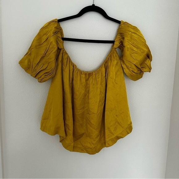 Urban Outfitters Dia Off The Shoulders Top Silky Satin Size M Women’s Yellow - Picture 3 of 10